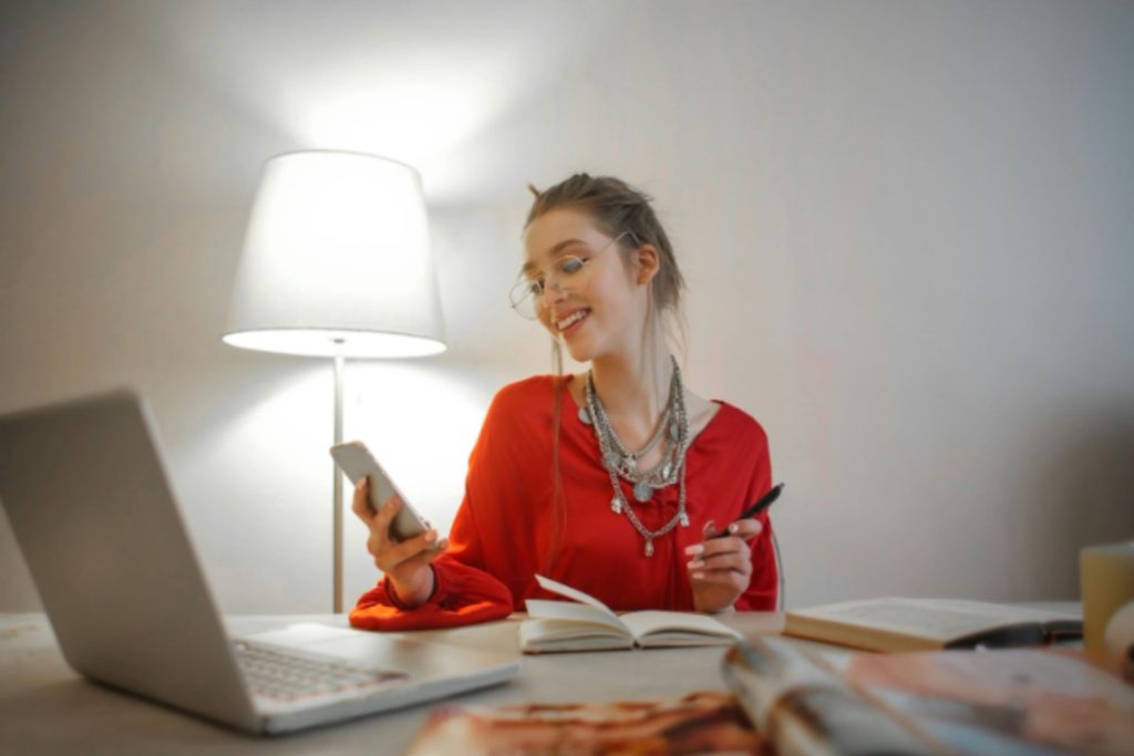 woman at a desk working from home 